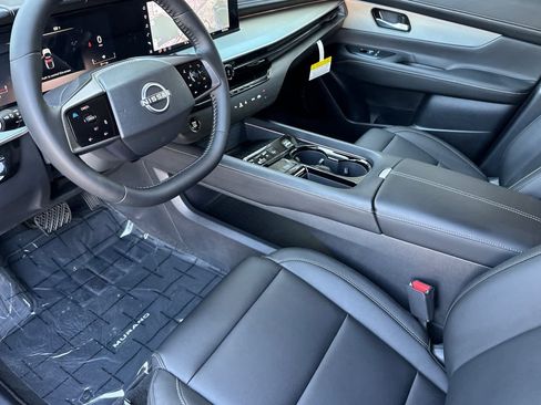 New 2025 Nissan Murano SL image 11
