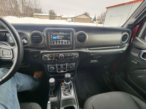 Used 2022 Jeep Gladiator Sport image 27