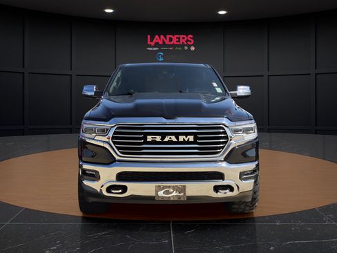Used 2023 RAM 1500 Limited AWD/4WD image 3