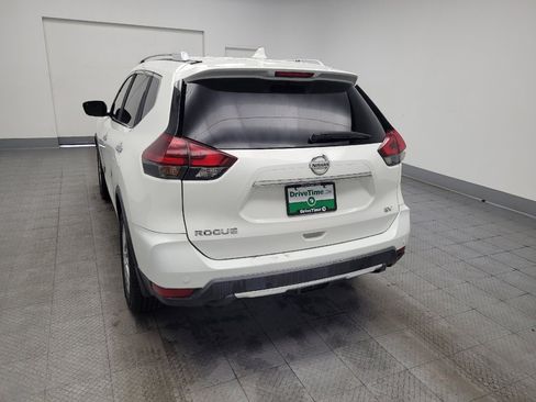 Used 2019 Nissan Rogue SV FWD image 6