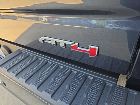 Used 2021 GMC Sierra 1500 AT4 w/ AT4 Value Package AWD/4WD image 24