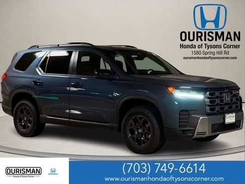 New 2026 Honda Pilot TrailSport image 1