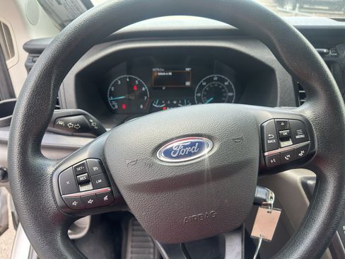 Used 2023 Ford Transit 350 XLT RWD image 21