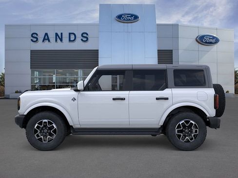 New 2026 Ford Bronco Outer Banks AWD/4WD image 3