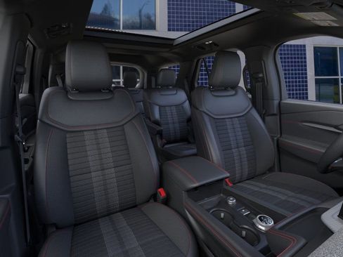 New 2026 Ford Explorer ST-Line w/ ST-Line Street Pack image 11