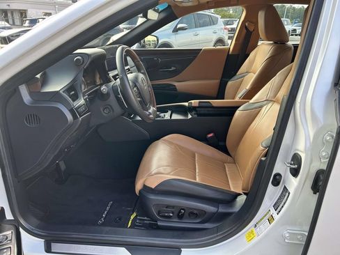 Used 2023 Lexus ES 350 Ultra Luxury w/ Accessory Package (Z2) FWD image 17
