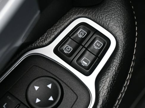 Used 2024 RAM 2500 Big Horn w/ Snow Chief Group image 13