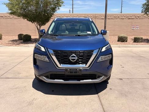 Used 2023 Nissan Rogue SL w/ SL Premium Package FWD image 3