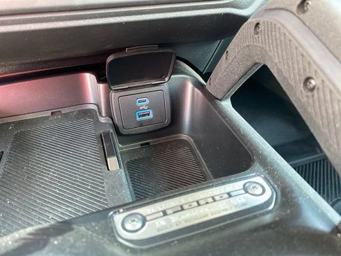 Used 2025 Ford Bronco Badlands AWD/4WD image 30