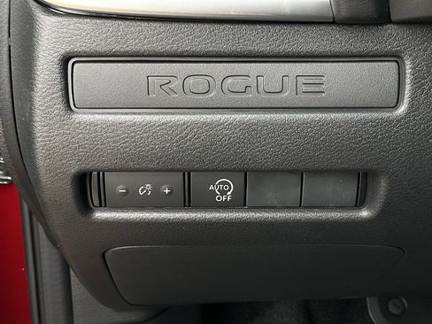 New 2025 Nissan Rogue S image 23