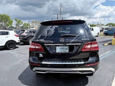 Used 2012 Mercedes-Benz ML 350 BlueTEC 4MATIC image 6