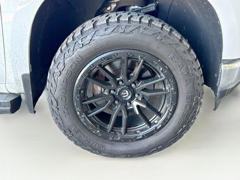 Used 2020 Chevrolet Silverado 1500 LT w/ All-Star Edition RWD image 18