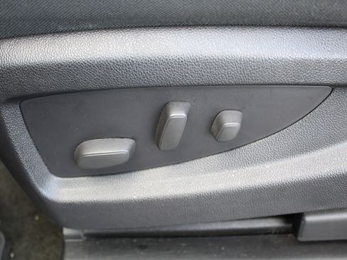 Used 2015 GMC Sierra 1500 SLE image 24