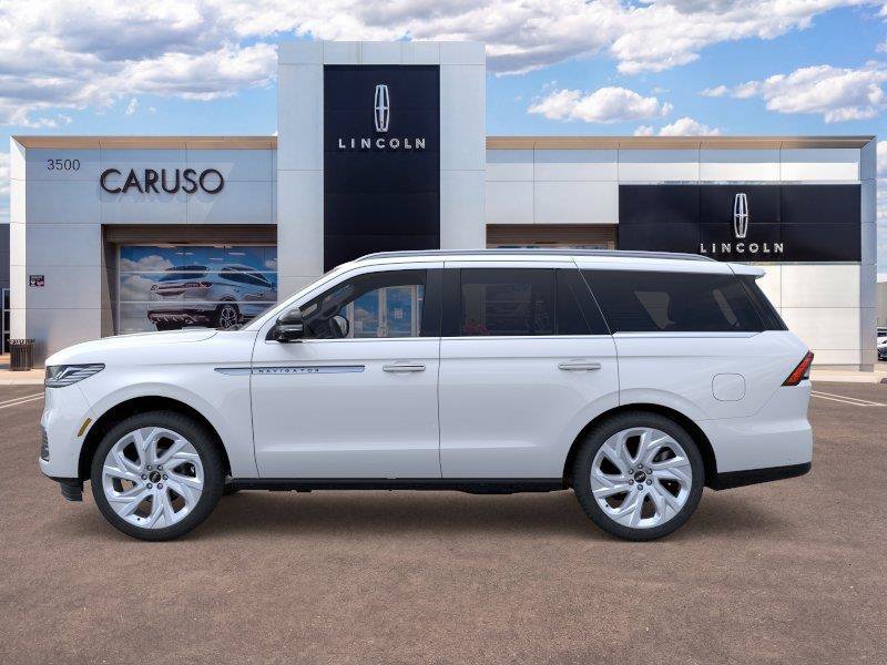 New 2025 Lincoln Navigator Reserve AWD/4WD image 3