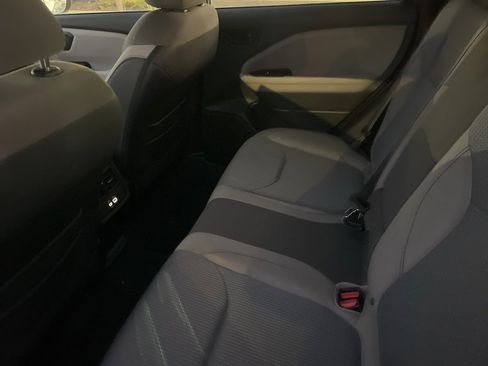 Used 2025 Subaru Forester Premium image 12