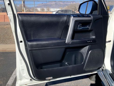 Used 2023 Toyota 4Runner Limited image 19