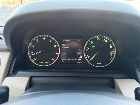 Used 2016 Land Rover LR4 HSE image 15