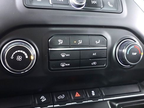 Used 2020 Chevrolet Silverado 1500 Custom Trail Boss image 21