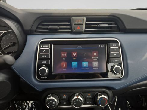 Used 2025 Nissan Versa SV FWD image 19