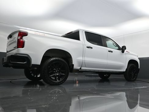 Used 2022 Chevrolet Silverado 1500 Custom Trail Boss w/ LPO, Dark Essentials Package AWD/4WD image 40