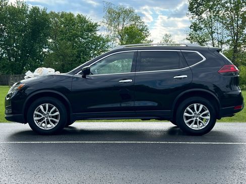 Used 2019 Nissan Rogue S w/ Special Edition Package AWD/4WD image 8