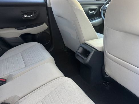 Certified 2025 Honda HR-V LX image 28