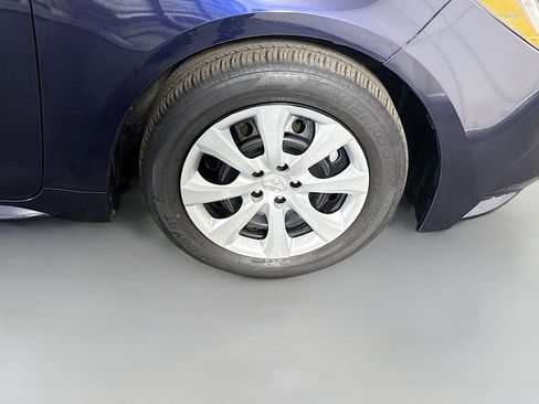Used 2023 Toyota Corolla LE FWD image 31