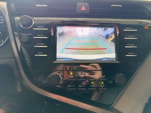 Used 2020 Toyota Camry LE FWD image 7