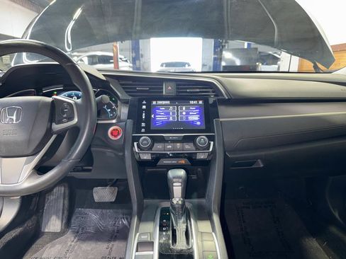 Used 2018 Honda Civic EX-L image 18