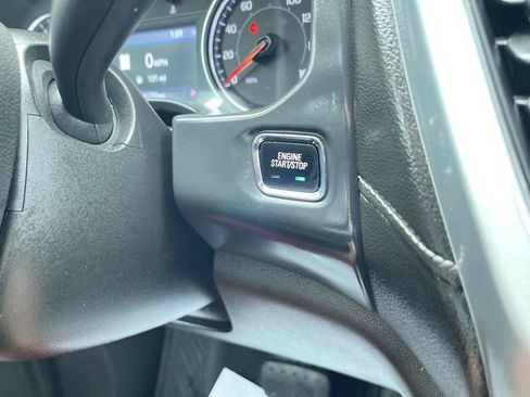 Certified 2023 GMC Acadia SLT FWD image 17