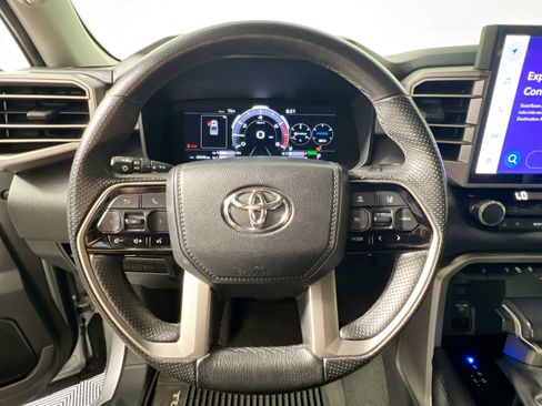 Used 2024 Toyota Tundra Limited AWD/4WD image 17