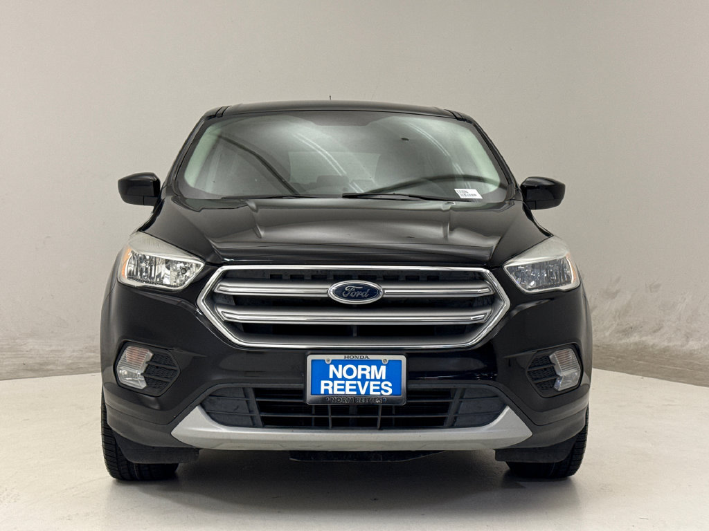 Used 2017 Ford Escape SE FWD image 3