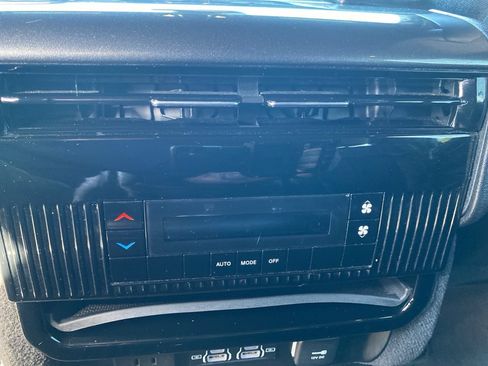 Used 2022 Jeep Wagoneer Series I image 24