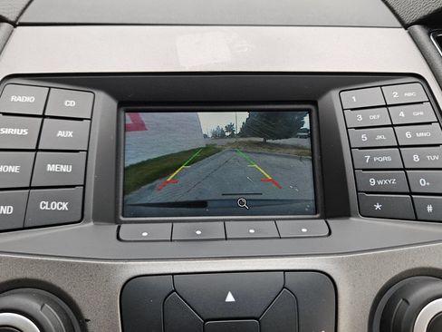 Used 2019 Ford Taurus SE FWD image 31