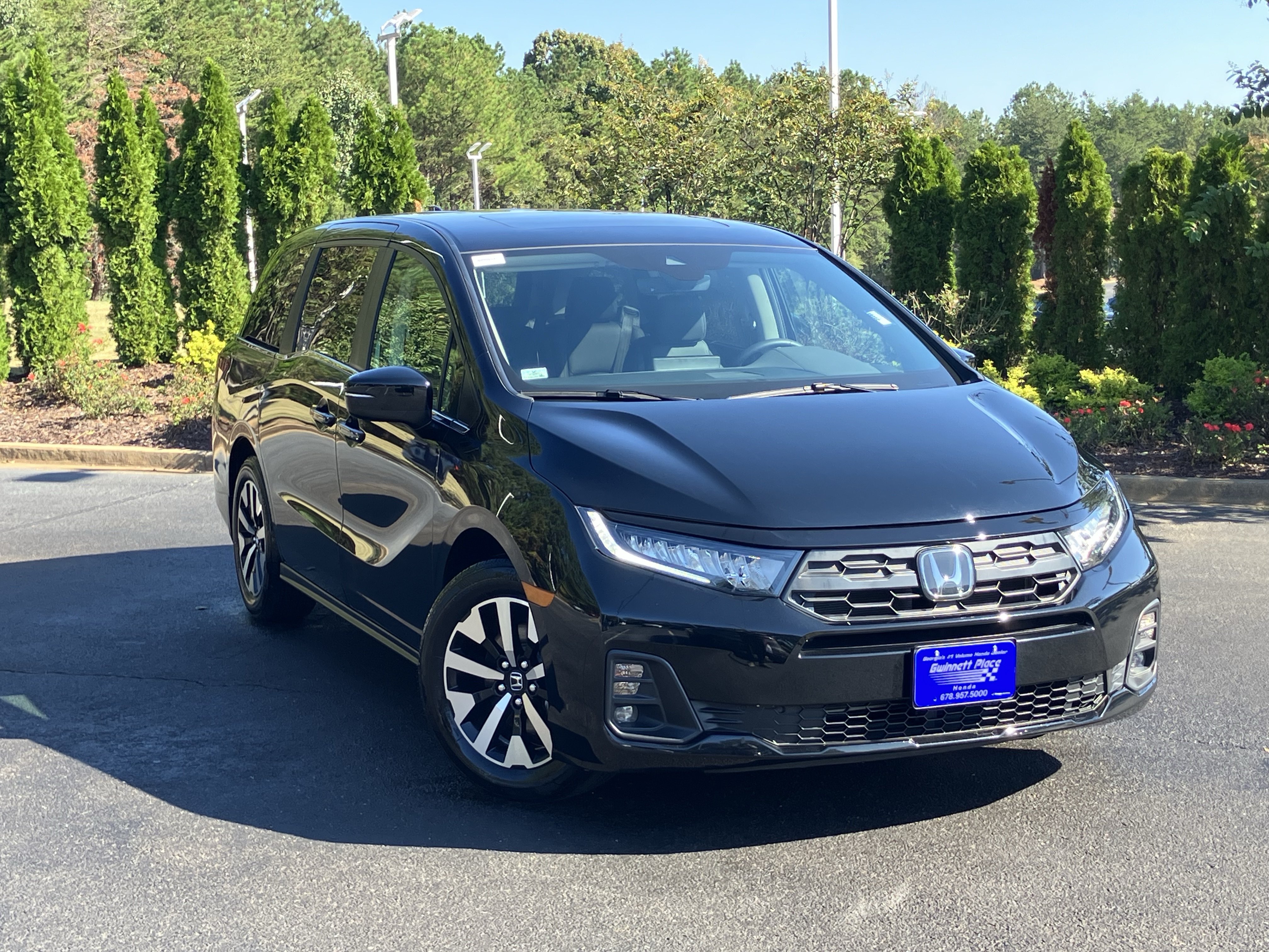 Used 2026 Honda Odyssey EX-L image 2