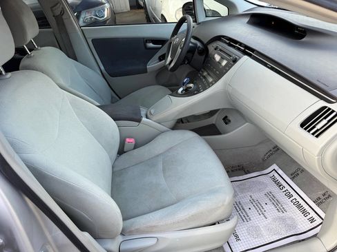 Used 2010 Toyota Prius Three image 14