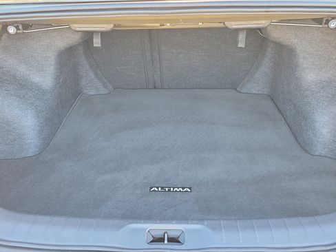 Certified 2025 Nissan Altima 2.5 S image 9