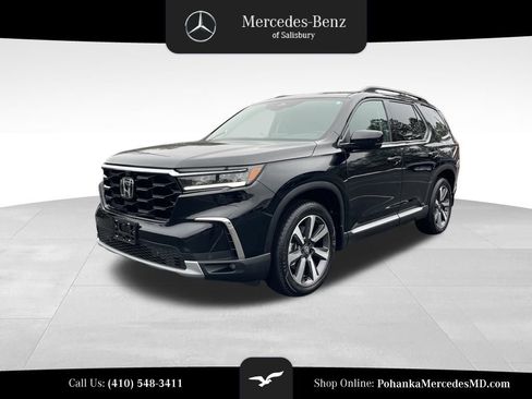 Used 2025 Honda Pilot Elite image 1