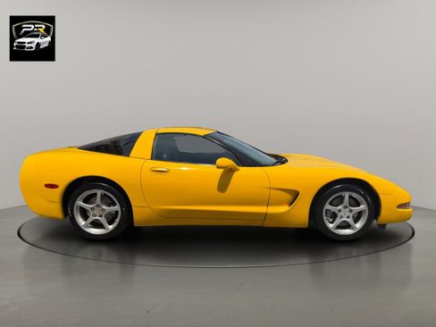 Used 2000 Chevrolet Corvette Coupe w/ Memory Pkg RWD image 6