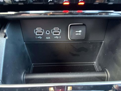 New 2025 Jeep Grand Cherokee Limited w/ Black Appearance Package image 13