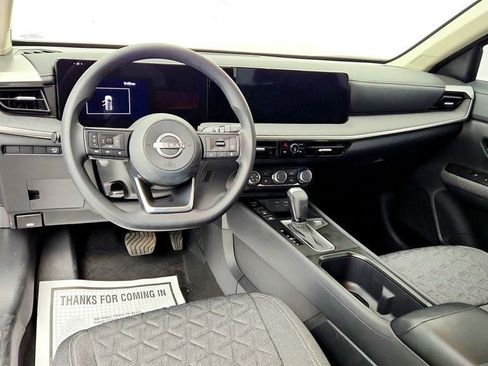 Used 2025 Nissan Kicks SV FWD image 12