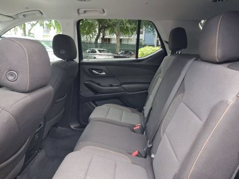 Used 2021 Chevrolet Traverse LS FWD image 6
