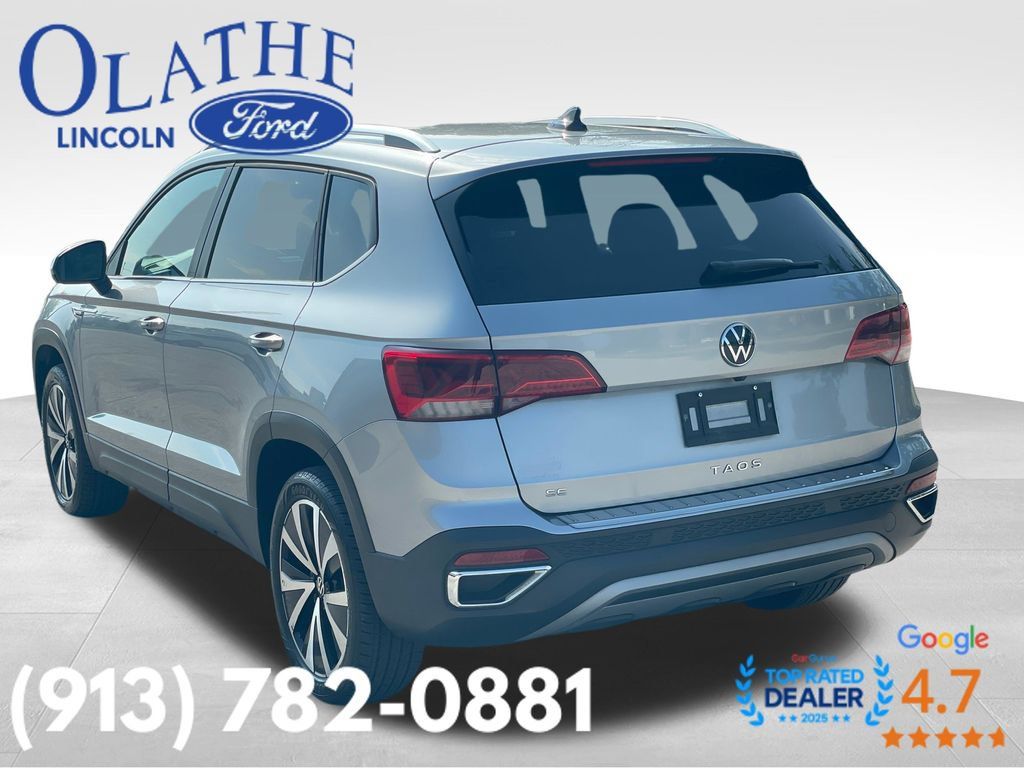 Used 2023 Volkswagen Taos SE FWD image 6
