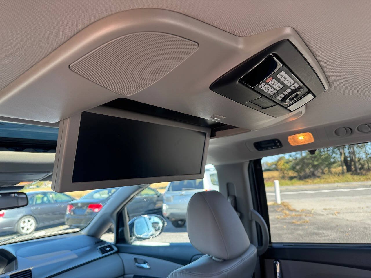 Used 2015 Honda Odyssey Touring image 6