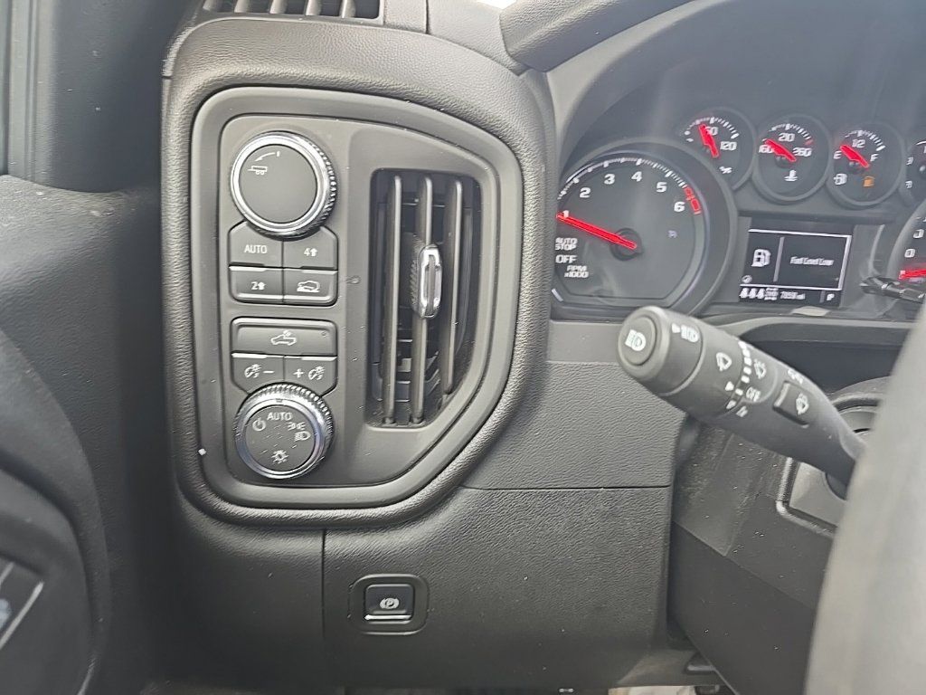 Used 2026 GMC Sierra 1500 Pro w/ Graphite Edition AWD/4WD image 17