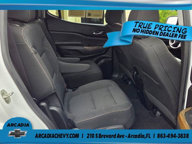 Used 2022 GMC Acadia SLE w/ Driver Convenience Package FWD image 17