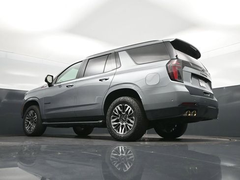Used 2025 Chevrolet Tahoe Z71 AWD/4WD image 42