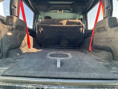 Used 2020 Jeep Wrangler Rubicon image 16