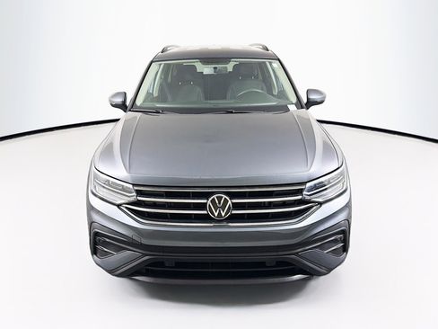 Used 2022 Volkswagen Tiguan S FWD image 2