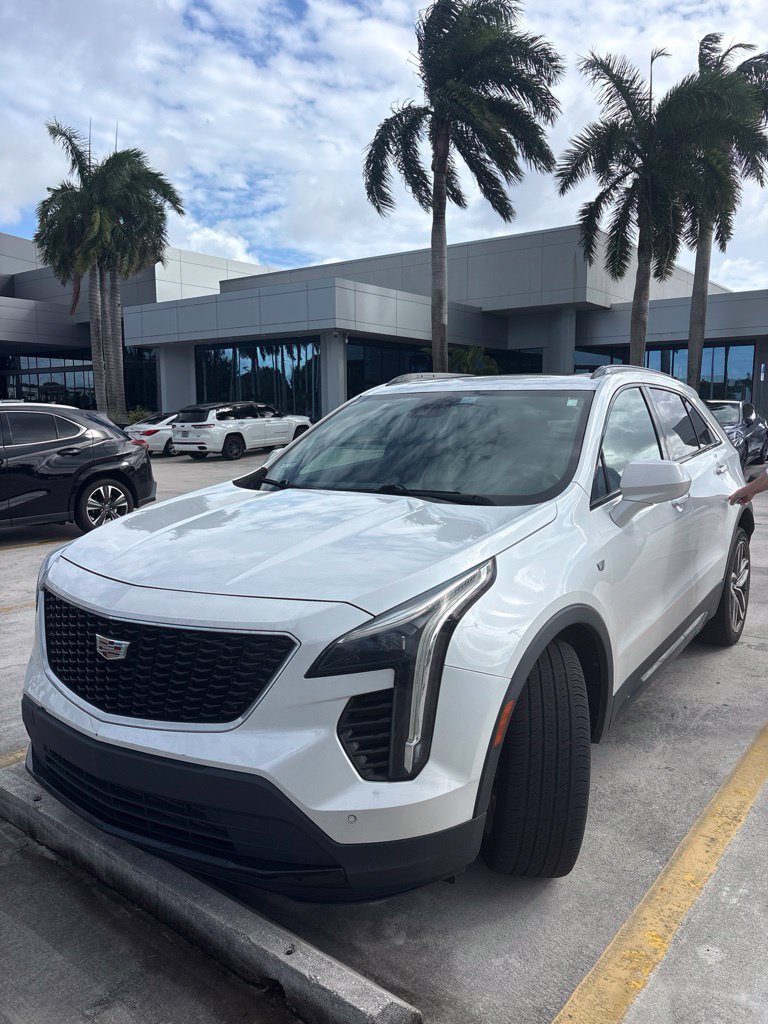 Used 2019 Cadillac XT4 Sport w/ Driver Awareness Package FWD image 7